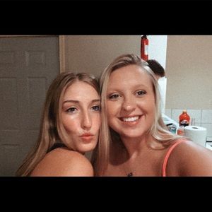 Meet your Posher, Livia